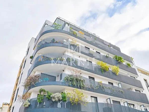 Studio 1 pièce 21 m² 