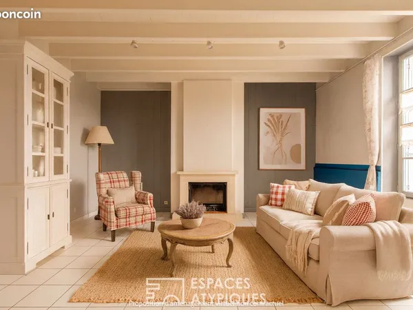 Maison 10 pièces 261 m² 