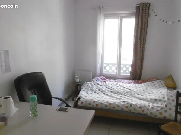 Studio 1 pièce 16 m² 