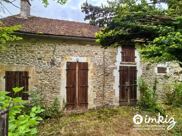 Maison 1 pièce avec dépendance 