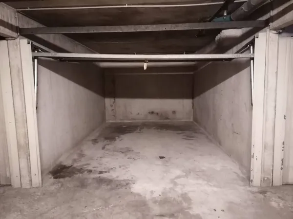 Parking - Garage Location Antibes   130€
