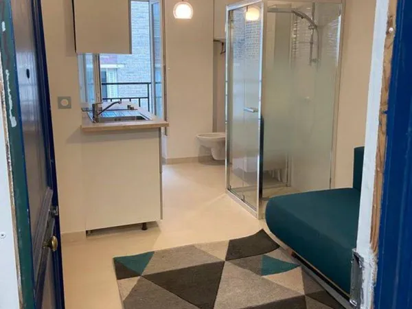 Studio 1 pièce 11 m² 