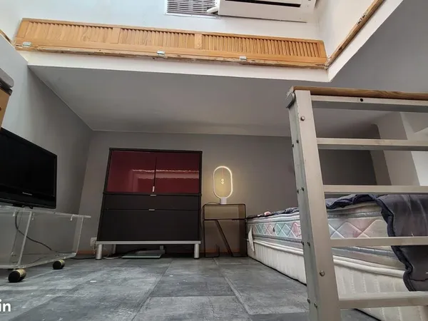 Très beau studio meublé indépendant 