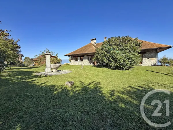 Maison 12 pièces 307 m² 