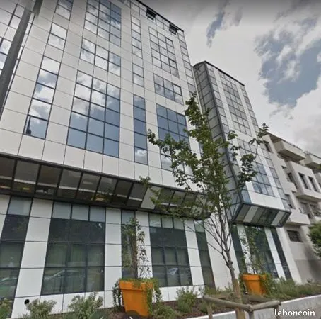 Bureaux 787 m² 