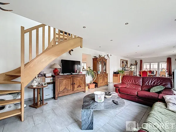 Maison 5 pièces 190 m² 