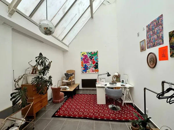 Bureau 60 m² 