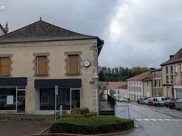 Boutique 74 m² Châlus 