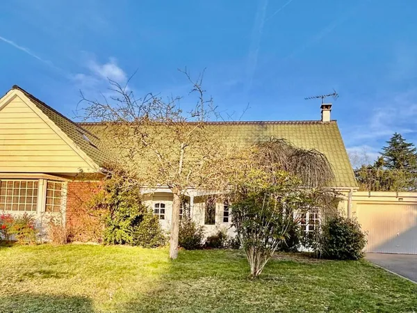 Maison 9 pièces 213 m² 