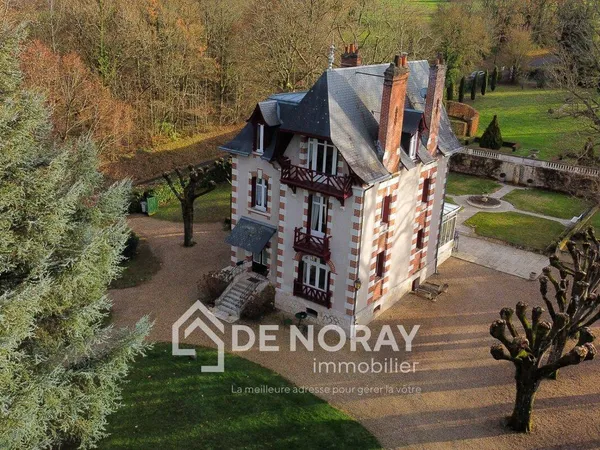 Maison 10 pièces 270 m² 