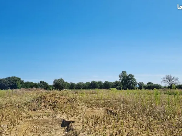 Terrain 577 m² SAVENES 