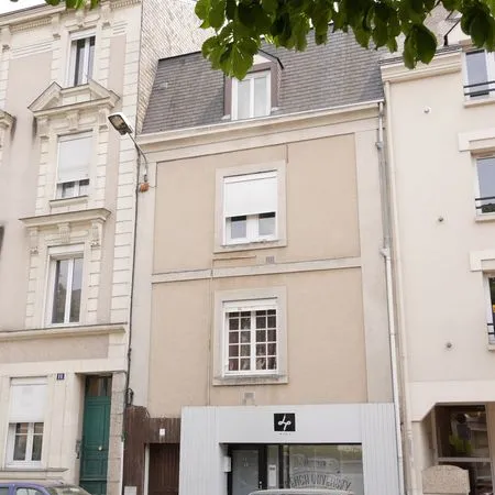 Studio 1 pièce 17 m² 