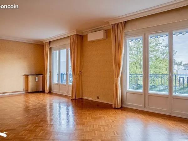 Appartement 7 pièces 157 m² 