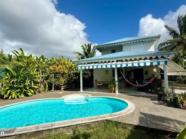 Maison avec piscine 