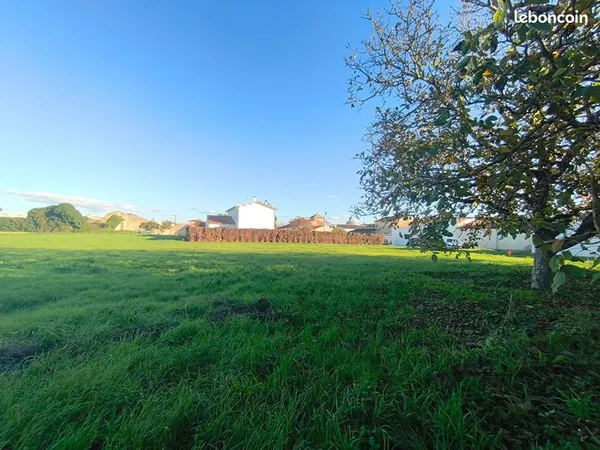 Terrain 1 205 m² Puyravault 