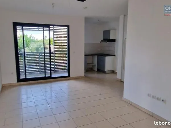 Studio 1 pièce 29 m² 