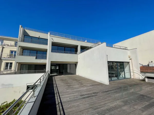 Bureaux 264 m² 
