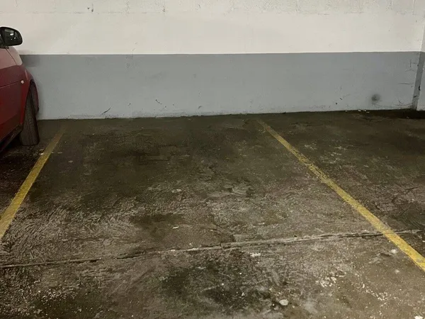 Parking 12 m² 