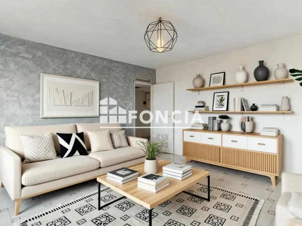 Appartement 4 pièces - 77 m² - Vue dégagée cave et parking 