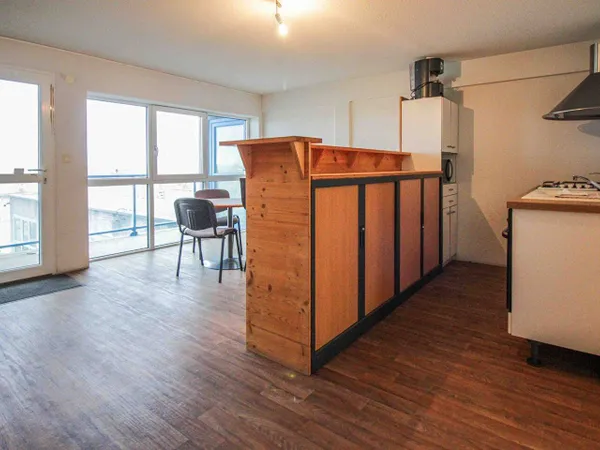 Bureaux 5 pièces 128 m² 