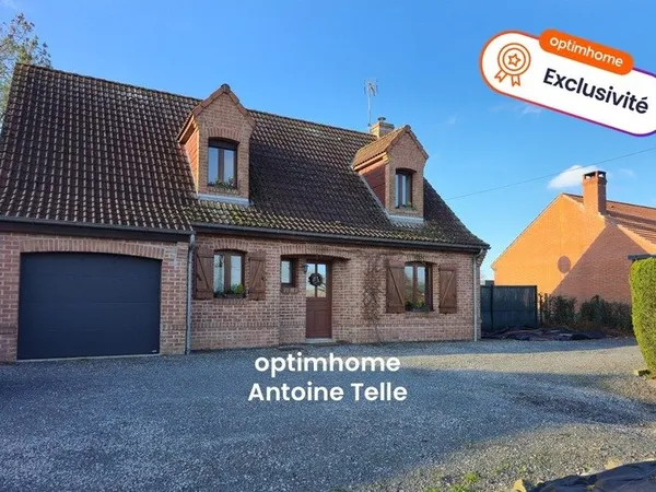 Pavillon individuel de 130m², 4 Chambres, posé sur 1255m² en village attrayant 