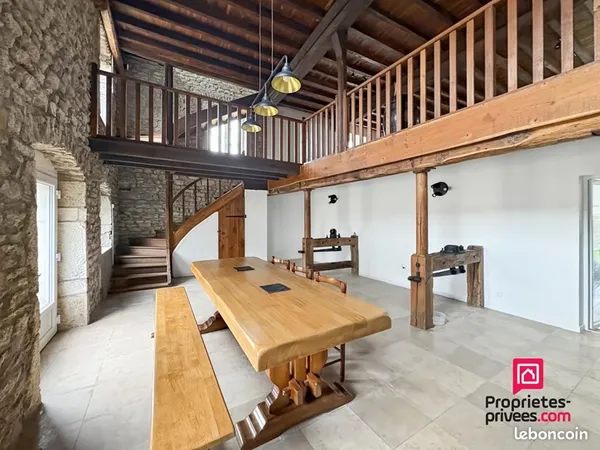 Maison 6 pièces 260 m² 