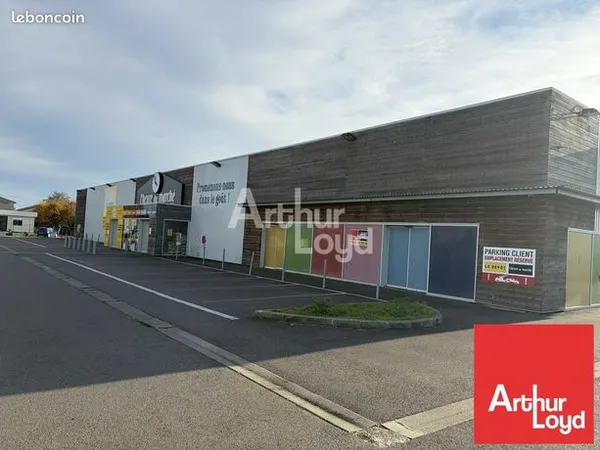 Local commercial 1309 m² 