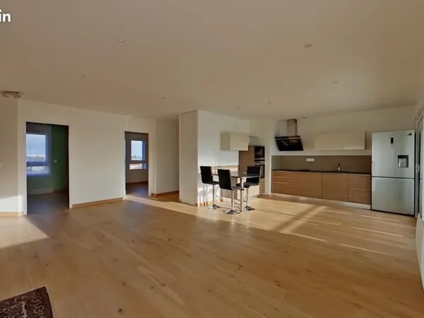 Appartement 4 pièces 80 m² 