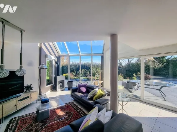 Maison 7 pièces 206 m² 