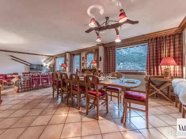 Appartement 5 pièces 126 m² 