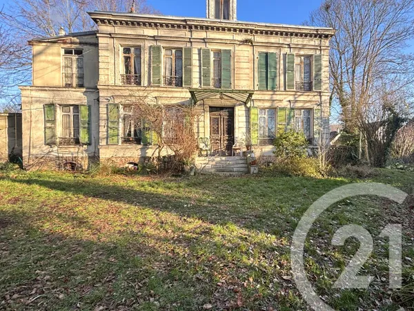 Maison 19 pièces 395 m² 