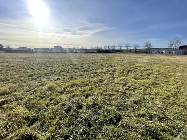 Terrain 9293 m² 