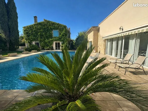 Villa 8 pièces 293 m² 