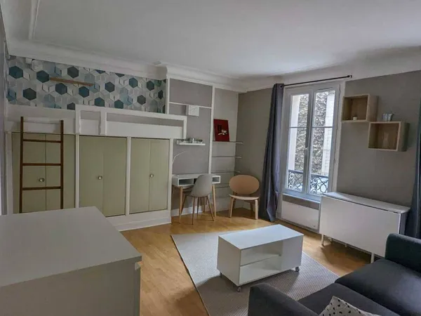 Studio 1 pièce 24 m² 