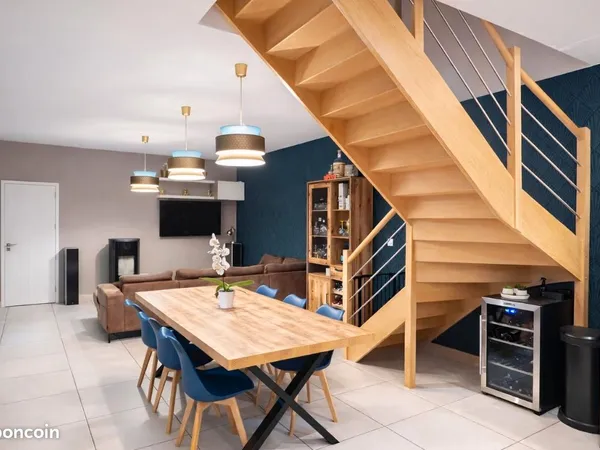 Maison rénovée - 131 m2 - DPE C - aucun travaux a prévoir 
