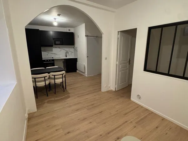 Location F2 Meublé neuf avec jardin 