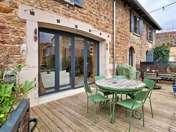 Maison 114m2 - 3 chambres - Terrasse - Au coeur du joli vil 
