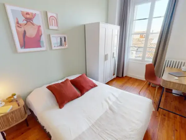 Loue chambre en colocation meublée 