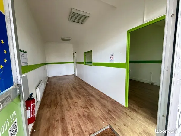 À vendre - Local commercial libre - Meaux (proche gare) 