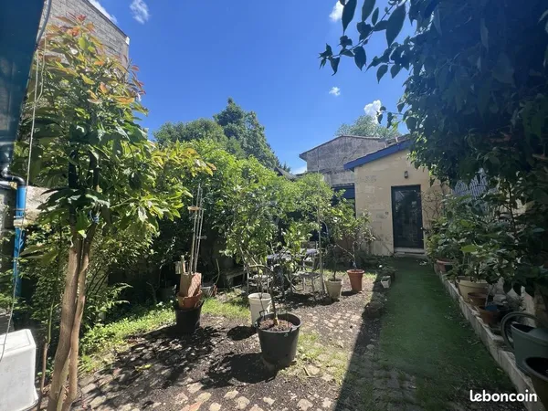 Maison 10 pièces 220 m² 