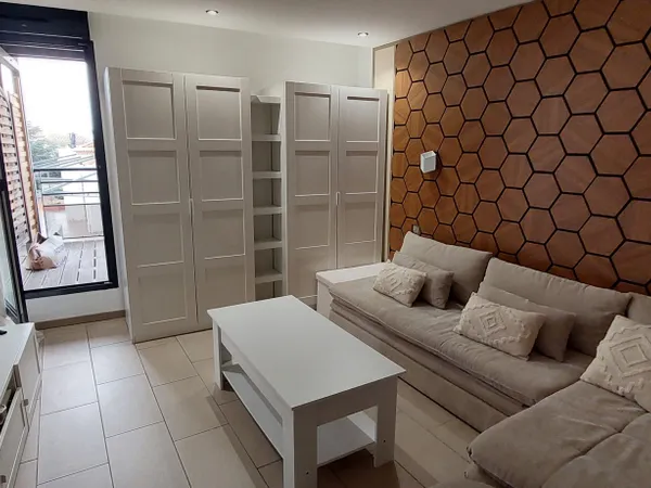 APT AVEC TERRASSE - ALENYA 