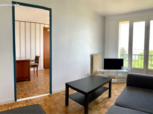 Chambre/Privée Séjour de 20m2 