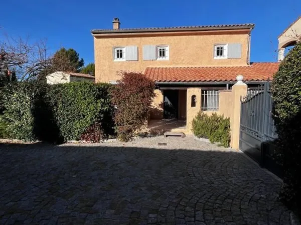Maison 5 pièces 132 m² 