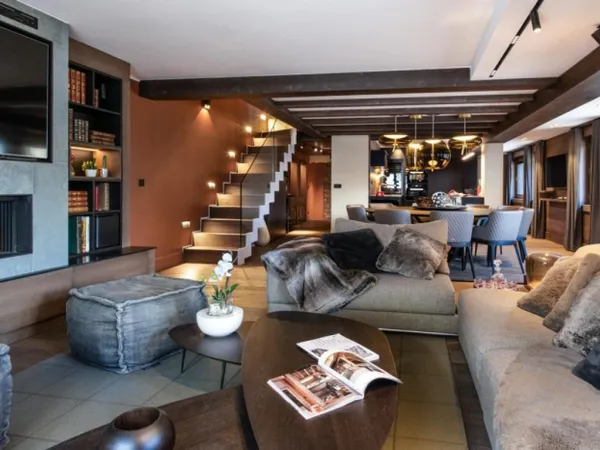 4 PIÈCES de 90m² + PKG(s) 