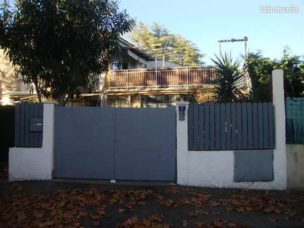 3 pièces - 75 m² - Avec cour, garage et terrasse 