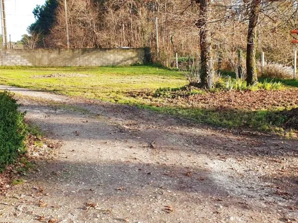 Terrain 868 m² 