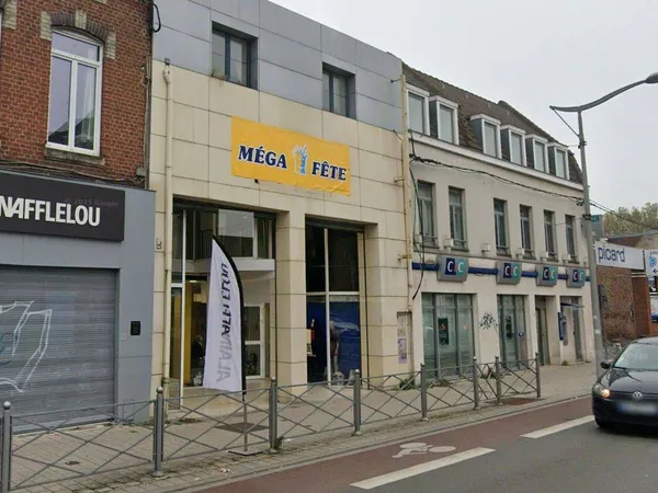Local commercial 800 m² 