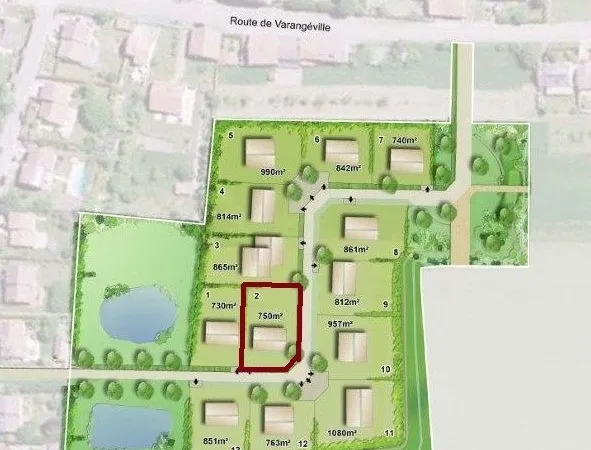 Terrain 750 m²