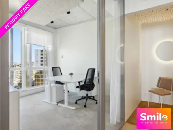 Bureaux 596 m² 