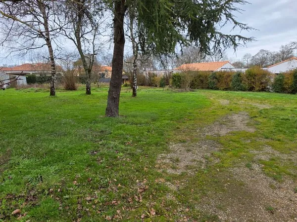 Terrain 469 m² SAINTE PAZANNE 